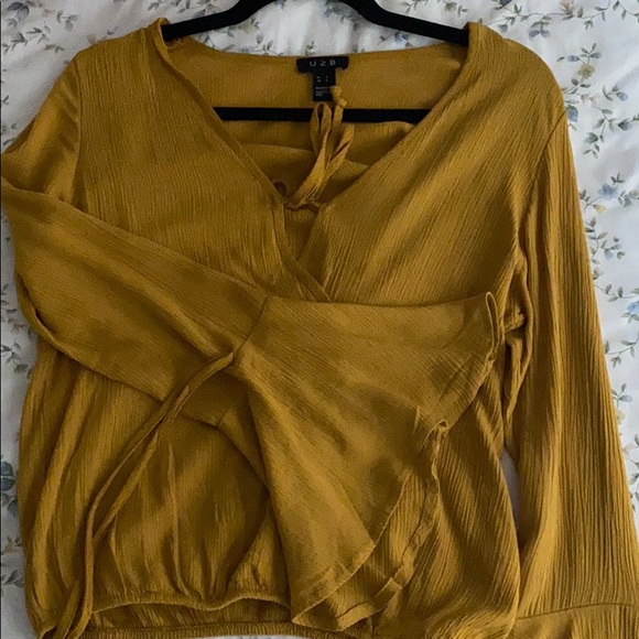 long sleeve top - Picture 1 of 1